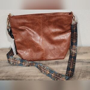 Elegant Brown Leather Shoulder Bag